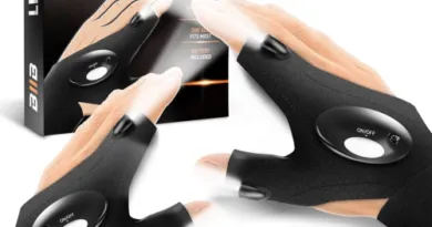 Soft and stretchy gloves with LED lights