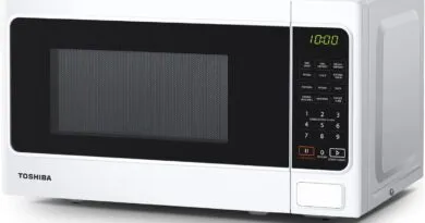 Toshiba Microwave Oven with Preset Recipes and Power Levels