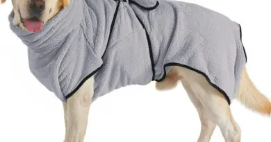 Revolutionize Your Dog's Bath Time with Our Super Absorbent Microfiber Dog Drying Coat!
