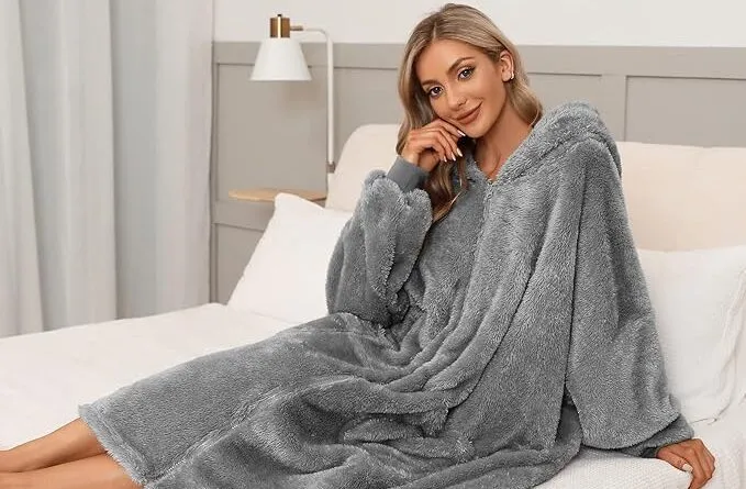 Cozy Comfort Redefined: Voqeen Hoodie Blanket for Ultimate Warmth and Relaxation