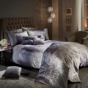 Luxuriate in Elegance: Viceroybedding OMBRE Crushed Velvet Duvet Cover Set Collection!