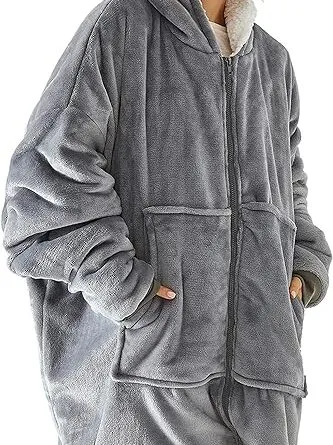 Wrap Yourself in Cozy Comfort with Vancavoo Oversized Hoodie Blanket!