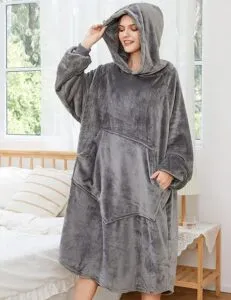 How to Stay Warm and Cosy with the a Wearable Hoodie Blanket Oversized with Giant Pocket Wearable Blanket