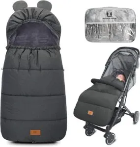 Snuggle & Stroll in Style: Universal Footmuff - Comfort & Warmth for Your Tiny Explorer