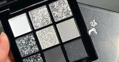 eyeshadow palette