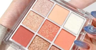 eyeshadow palette