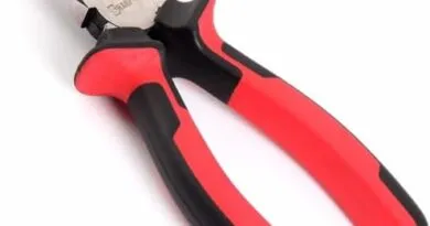 Pliers