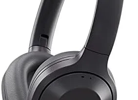 Noise-canceling headphones