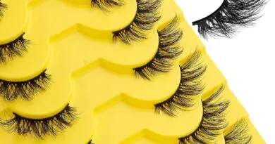 False eyelashes