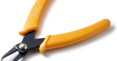 Pliers