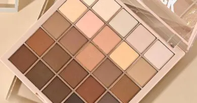 Eyeshadow palettes