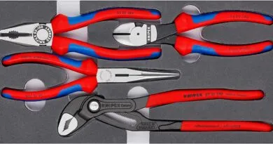 Pliers