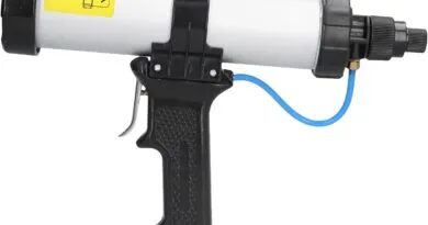 Caulk guns