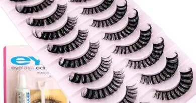 False eyelashes