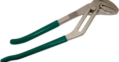 Pliers