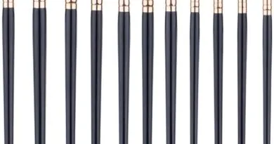 Makeup brushes